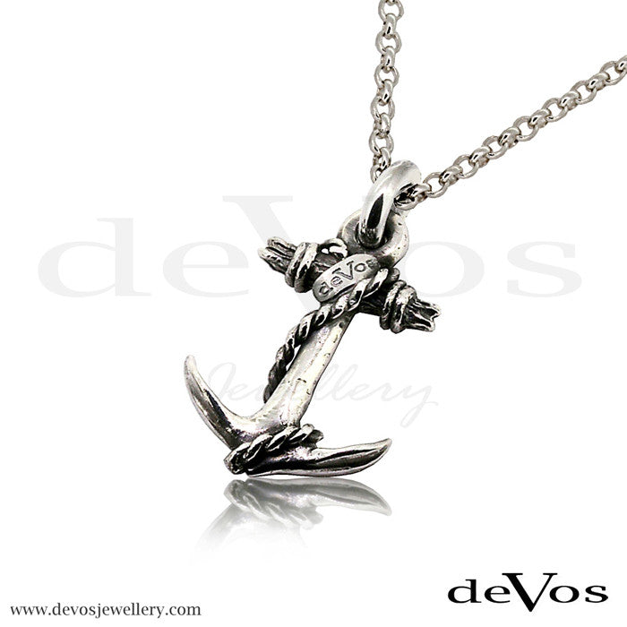 Medium Anchor Pendant