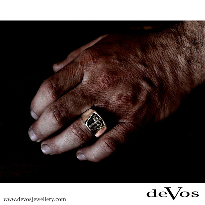 "Croix de Lorraine" Signet Ring