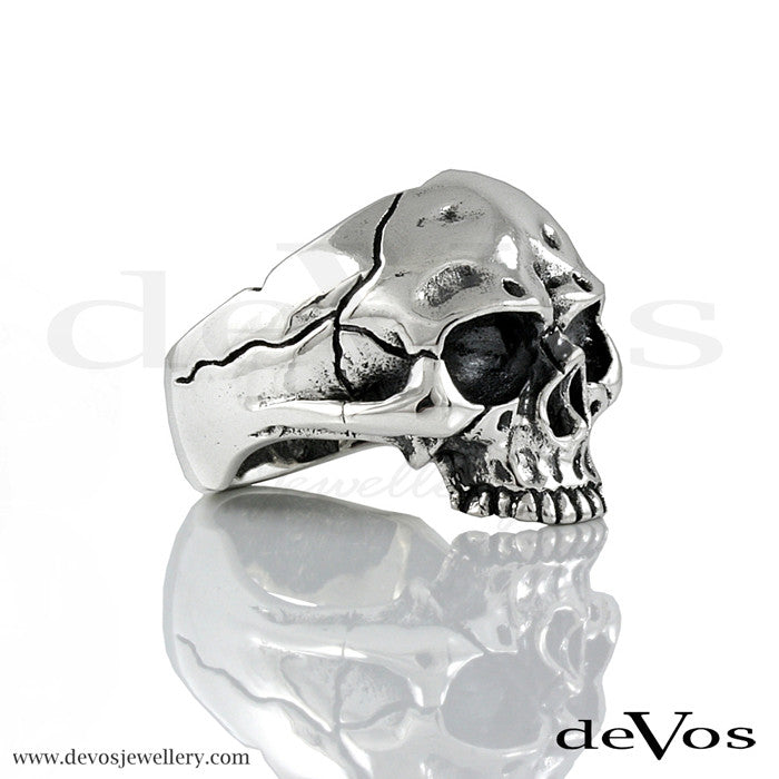 Half skull ring clearance
