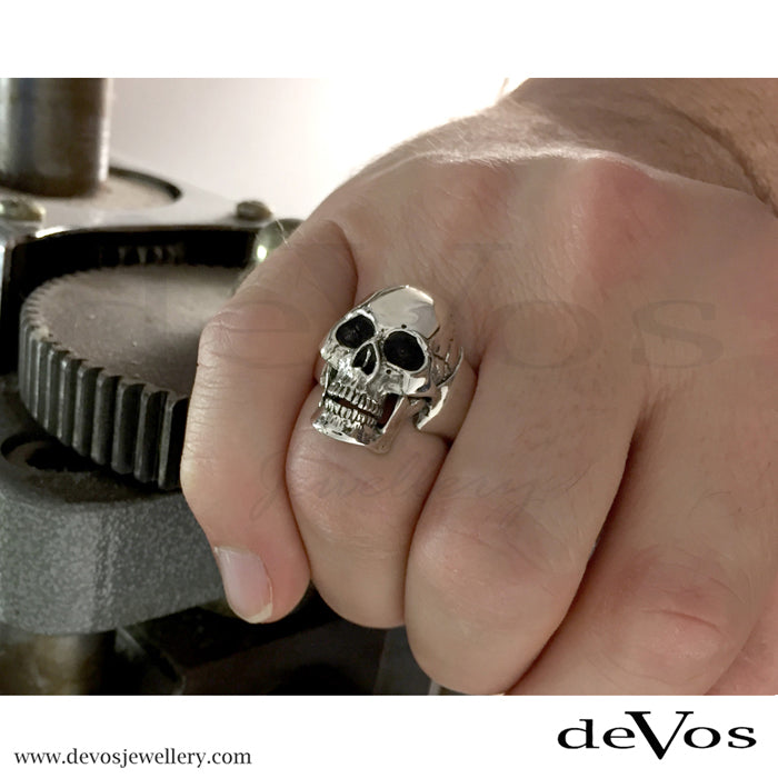 "Othello" Full Skull Ring
