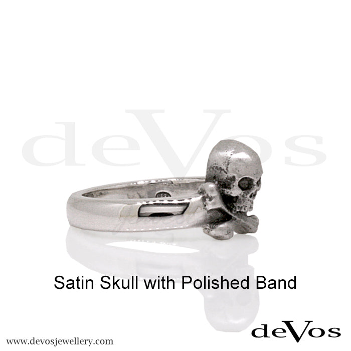 "Jolly Roger" Skull and Bones Ring (small)